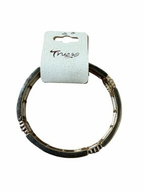 True Chic Gold & Green Bracelet